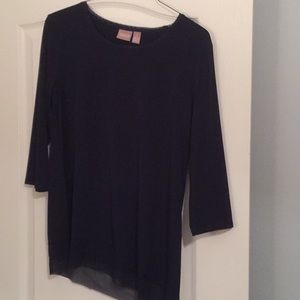 Tunic top with three-quarter length sleeves